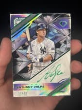 2025 Topps Diamond Icons White PolychromatINK Autographs Anthony Volpe #WPA-AV card