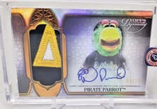 2026 Topps Mascots Dynasty Autograph Patch Pirate Parrot #MDAP-PP card