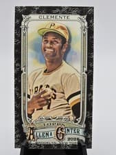2025 Topps Allen & Ginter Uniform Countdown (Minis) Roberto Clemente #UC-21 card