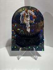 Stephen Curry 2020 Panini Crown Royale Sno Globe card
