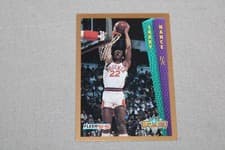 Larry Nance 1992-93 Fleer Base Set card