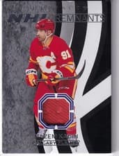 2024-25 Upper Deck Artifacts NHL Remnants Nazem Kadri #NR-5 card