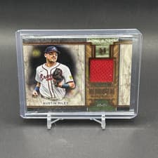 2025 Topps Museum Collection Meaningful Material Relics Austin Riley #MMR-AR card