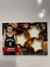 2025-26 Topps Holiday Holiday-Shaped Relics Danny Wolf #HSR-23 card