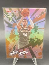 2025-26 NBA Hoops Hardwired Giannis Antetokounmpo #HW-8 card