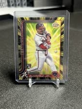 2025 Topps Chrome Radiating Rookies Nacho Alvarez Jr. #RR-19 card