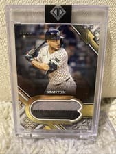 2025 Topps Transcendent Collection Transcendent Collection Patch Giancarlo Stanton #TCP-GS card