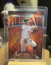 2025 Panini Select Firestorm Konnor Griffin #4 card
