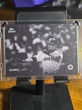 2025 Topps Black & White Base Set Ichiro #91 card