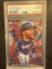 2025 Finest Headliners Mookie Betts #HL-3 card