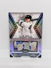 2025 Topps Tier One Gripping Relics Anthony Rizzo #GR-AR card