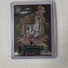 Giannis Antetokounmpo 2024 Panini Donruss Optic Downtown card
