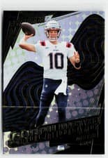2025 Panini Revolution Shock Wave Drake Maye #4 card