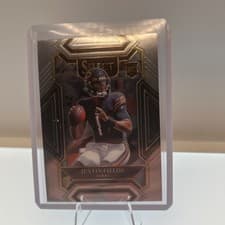 2021 Panini Select Justin Fields #250