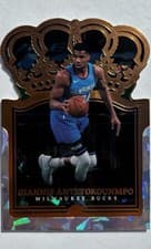 Giannis Antetokounmpo 2021 Panini Crown Royale card