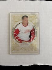 Gordie Howe 2024-25 Upper Deck Ice Exquisite Collection Crystal card