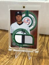 2025 Topps Tribute Single-Player Dual Relics Derek Jeter #DR-DJ card