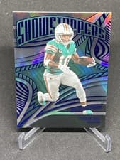 2025 Panini Revolution Showstoppers Tyreek Hill #14 card