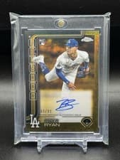 2025 Topps Gilded Collection Chrome Gold Autographs River Ryan #CGA-RR card