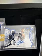 2025-26 Topps 3 Veteran 3 Patch Autographs Victor Wembanyama #V3A-VW card