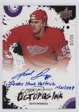 Keith Primeau "Gordie Howe Hat Trick 2025-26 Upper Deck Detroit Red Wings Centennial Octopus Ink Inscriptions card