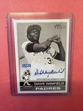 2025 Topps Heritage Real One Black and White Autographs Dave Winfield #ROABW-DW card