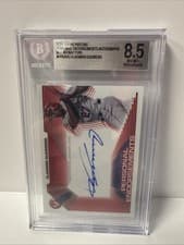 2025 Topps Pristine Personal Endorsements Autographs Vladimir Guerrero #PPEA-VG card