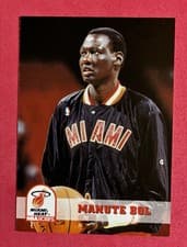 Manute Bol 1993-94 Hoops Base Set card
