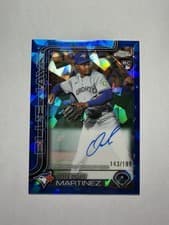 2025 Topps Chrome Sapphire Rookie Autographs Sapphire Orelvis Martinez #RA-OM card