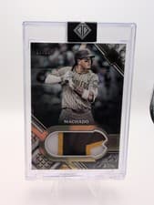 2025 Topps Transcendent Collection Transcendent Collection Patch Manny Machado #TCP-MM card