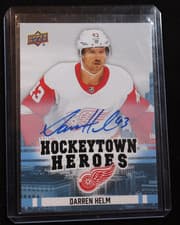 2025-26 Upper Deck Detroit Red Wings Centennial Auto Red Darren Helm #26 card