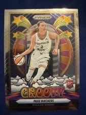 2025 Panini Prizm WNBA Groovy Paige Bueckers #12 card