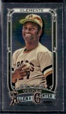 2025 Topps Allen & Ginter Mini Chrome Roberto Clemente #39 card