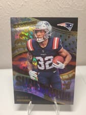 2025 Panini Revolution Supernova TreVeyon Henderson #9 card
