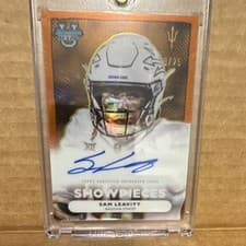 2025 Bowman University Best Bowman Showpieces Autographs Refractor Sam Leavitt #BSA-SL card