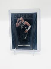 2024-25 Panini Select Clutch Giannis Antetokounmpo #8 card