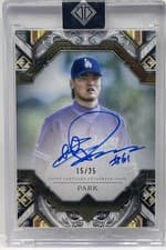 2025 Topps Transcendent Collection Transcendent Collection Autographs Chan Ho Park #TAC-CP card