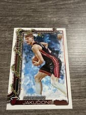 2025-26 Topps Holiday SSP Photo Variations Kasparas Jakučionis #SSV-KJ card