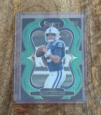 Riley Leonard 2025 Panini Select card