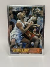 Shawn Kemp 1996 Topps Chrome card