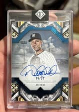 2025 Topps Transcendent Collection Transcendent Collection Autographs Derek Jeter #TAC-DJ card