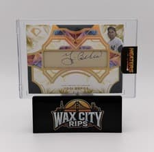 2025 Topps Diamond Icons Cut Signatures Yogi Berra #CS-YB card