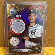 2025 Topps Holiday Relics Aaron Judge #PR-AJ card