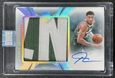 2024-25 Panini Eminence Special Patch Autographs Giannis Antetokounmpo #3 card
