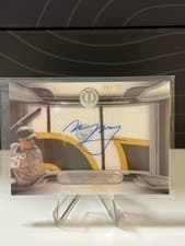 2025 Topps Tribute Prime Patch Autograph Relics Manny Machado #PPA-MM card
