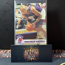 Malcolm Mackey 1993-94 Hoops Base Set card