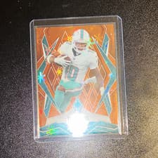 2025 Panini Phoenix Base Set Tyreek Hill #43 card