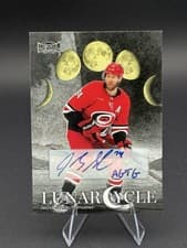 2025-26 SkyBox Metal Universe Lunar Cycle Auto Jaccob Slavin #LC-5 card