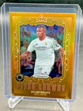 2025 Panini Prizm FIFA Club World Cup Pitch Crowns Kylian Mbappe #17 card