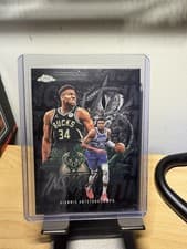 2025-26 Topps Chrome Instinct Giannis Antetokounmpo #INS-4 card